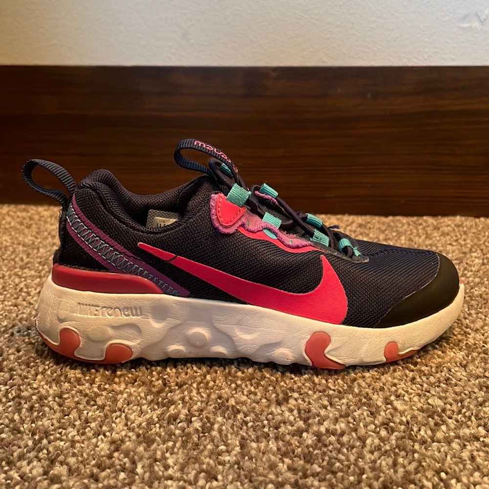 Nike renew element 55, girls sneaker, Size 11.5 toddler